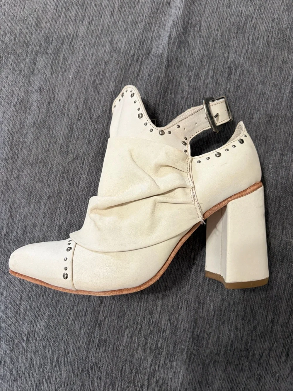 Freebird Jericho White Cream Leather Studded Booties With Block Heel Size 9
